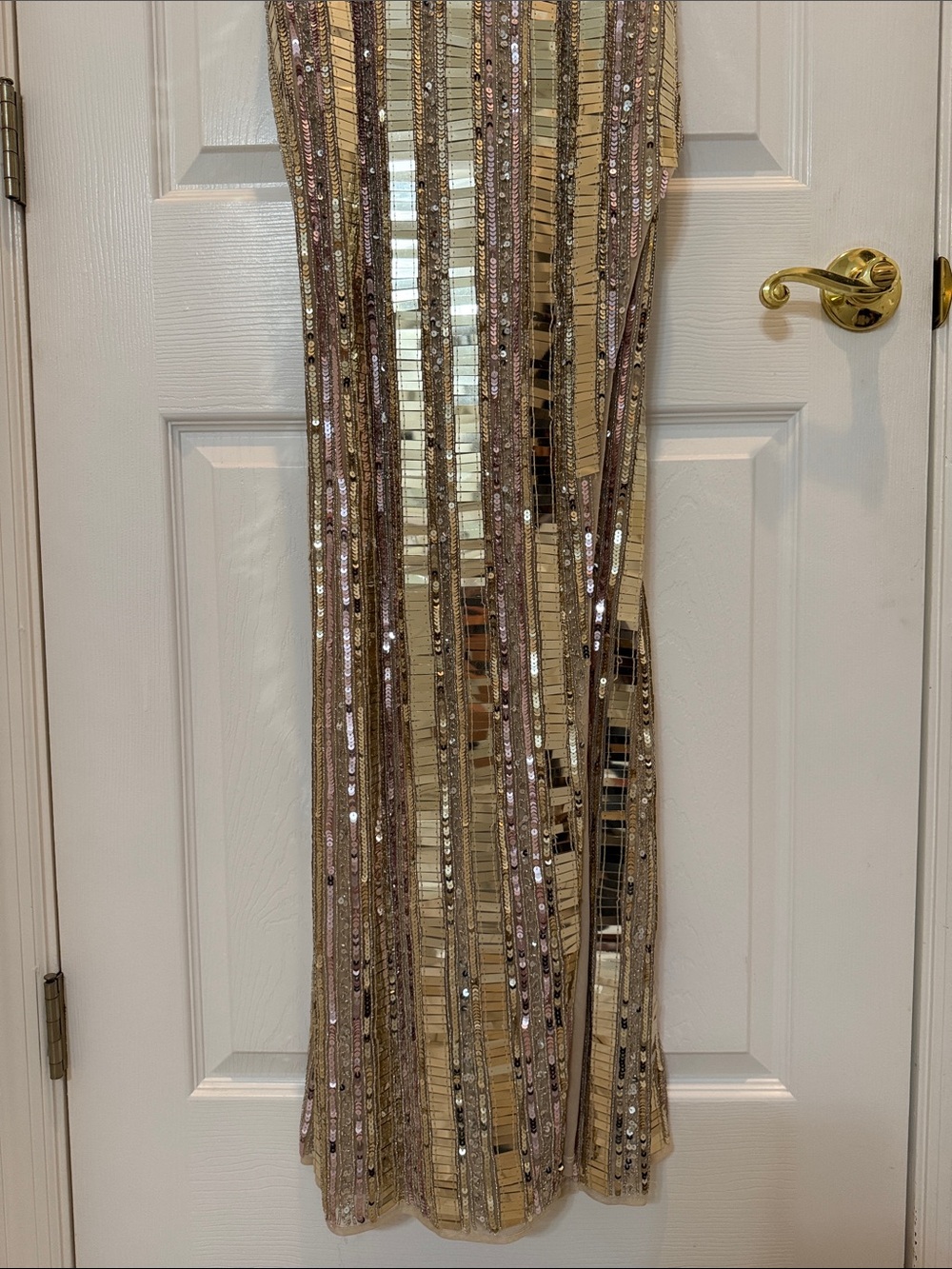 Mac Duggal 93981 Gold and Silver Halter Neck Embellished Detailed Back Gown Sz 6 - Picture 11 of 15